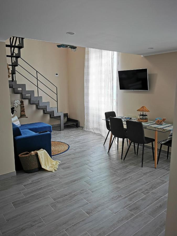 Tuffonelblu Apartment เวนติมิญา ภายนอก รูปภาพ