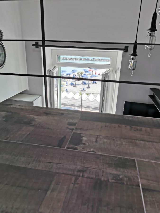Tuffonelblu Apartment เวนติมิญา ภายนอก รูปภาพ