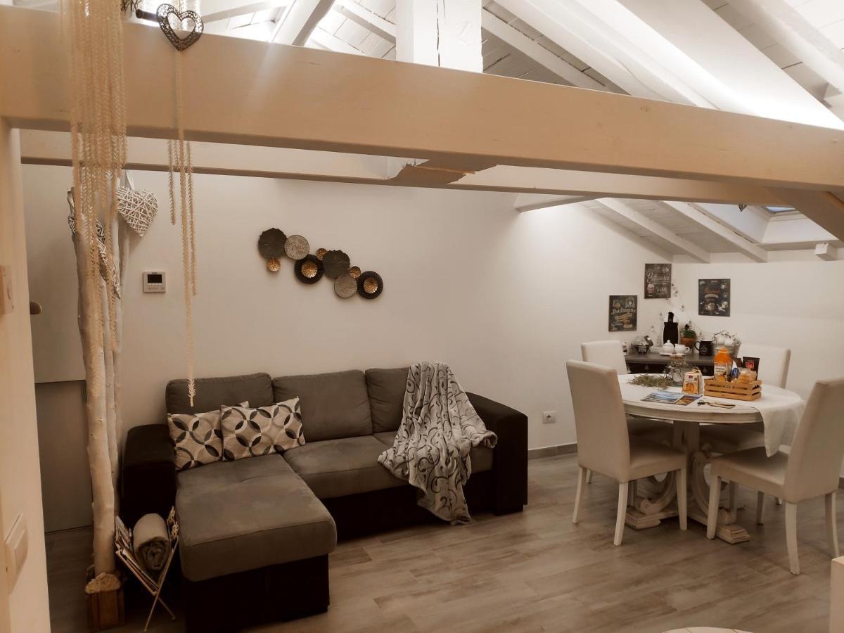 Tuffonelblu Apartment เวนติมิญา ภายนอก รูปภาพ