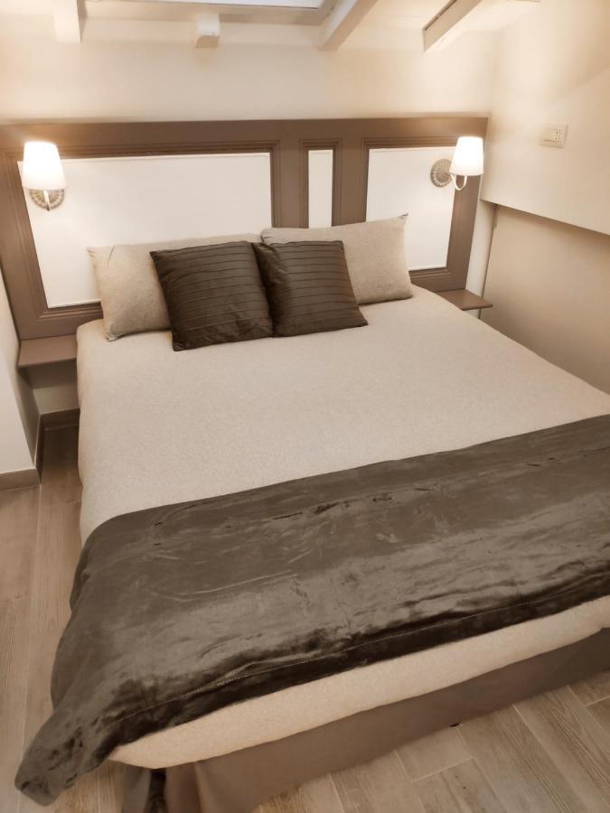 Tuffonelblu Apartment เวนติมิญา ภายนอก รูปภาพ